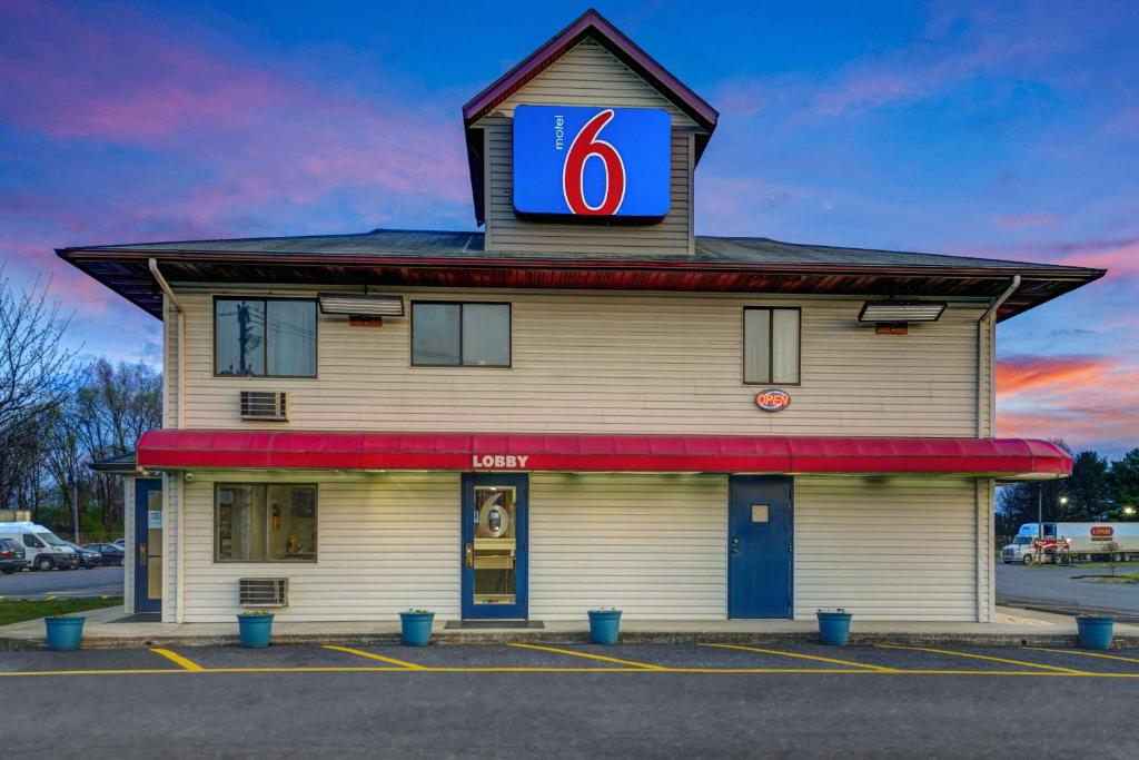 Motel 6 Carlisle PA - Cumberland Valley - main image