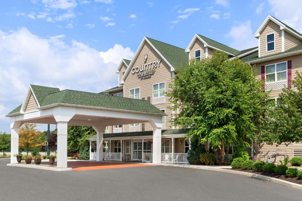 Country Inn & Suites by Radisson Carlisle PA - main image