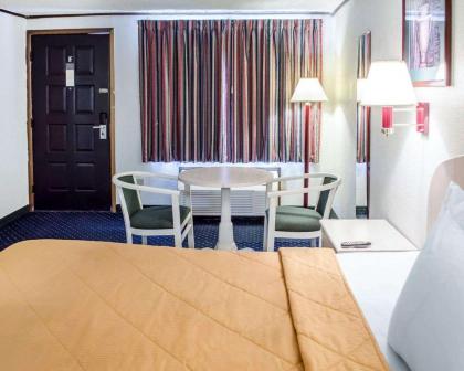 Rodeway Inn Carlisle - image 3