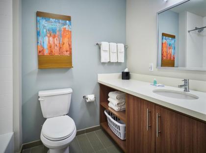 MainStay Suites - image 6