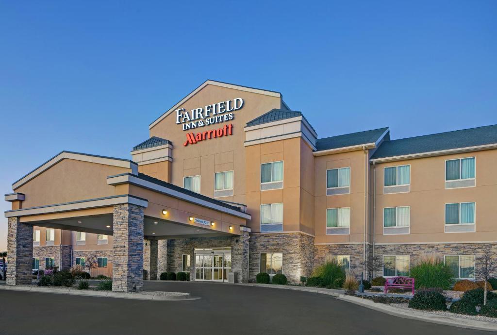 Fairfield Inn and Suites Carlsbad - main image