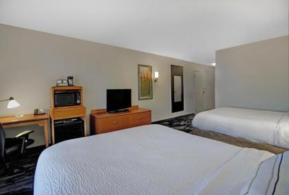 Fairfield Inn and Suites Carlsbad - image 12