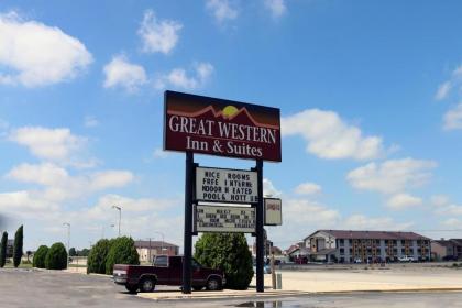 Great Western Inn & Suites - image 14