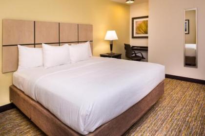 Candlewood Suites Carlsbad South - image 12