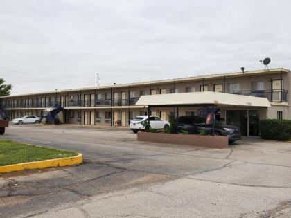 Parkview Motel - image 14