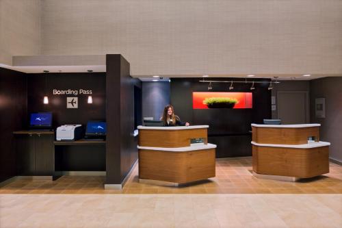 Courtyard by Marriott San Diego Carlsbad - image 2