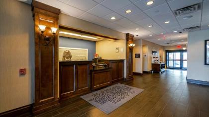 Hampton Inn Carlstadt At The Meadowlands - image 15