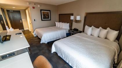 Hampton Inn Carlstadt At The Meadowlands - image 16