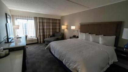 Hampton Inn Carlstadt At The Meadowlands - image 17