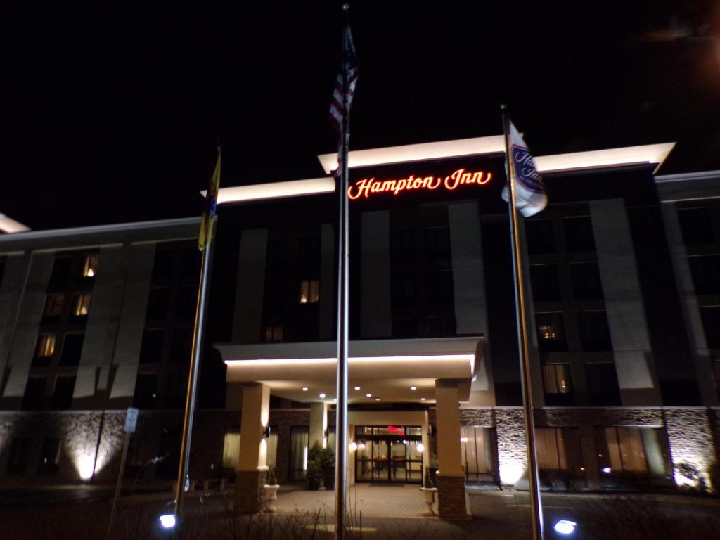 Hampton Inn Carlstadt At The Meadowlands - image 7