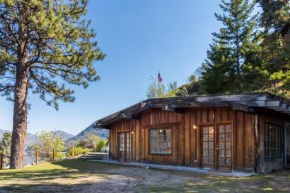 Deep Water Cabin