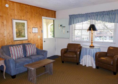 Briarwood Inn - image 5