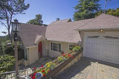 Carmel 4 Bedroom 4 bath with Panoramic Pacific Views