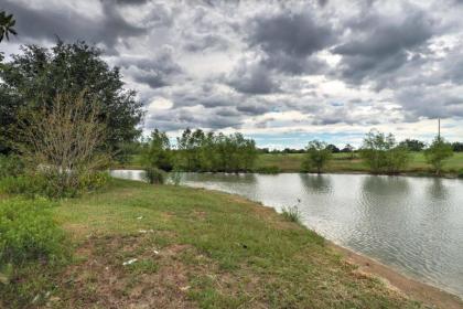 Charming Carmine Studio with Pond On 60-Acre Farm! - image 4