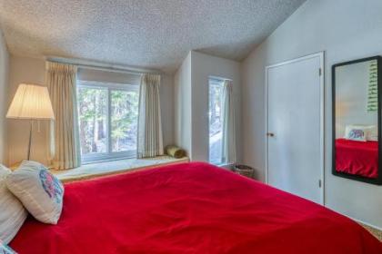 2 Bed 2 Bath Apartment in Carnelian Bay - image 2