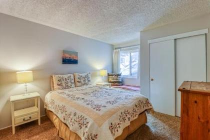 2 Bed 2 Bath Apartment in Carnelian Bay - image 4