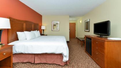 Hampton Inn Chicago-Carol Stream - image 9