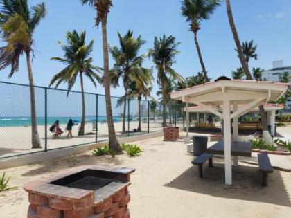 Marbella del Caribe Isla Verde Beachfront - image 4