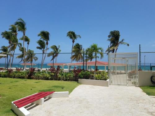 Marbella del Caribe Isla Verde Beachfront - image 5