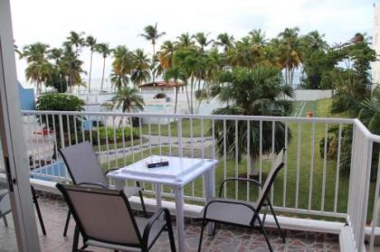 Hobie Oceanfront apartment at Isla Verde - image 2