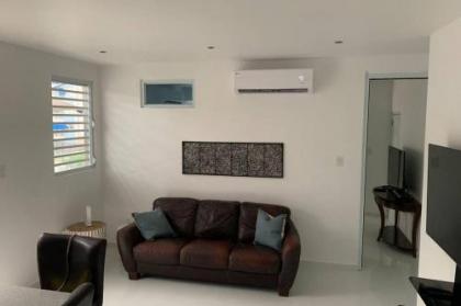 Isla Verde Oasis PH with Private terrace KingBed WiFi Pk 