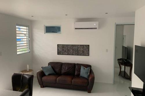 Isla Verde Oasis PH with Private Terrace KingBed WiFi Pk - main image