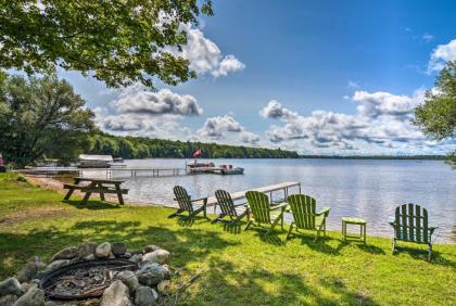 Cozy Carp Lake Cottage with Dock 4 Kayaks and Fire Pit - image 10