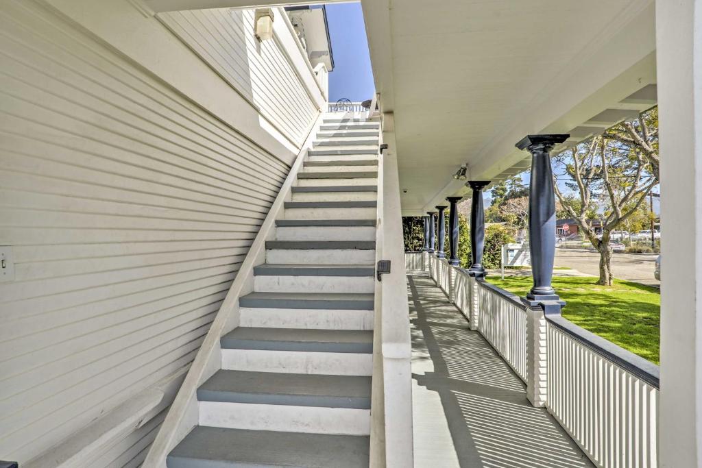 Victorian Carpinteria Apartment Less Than 1 Mi to Beach! - image 6