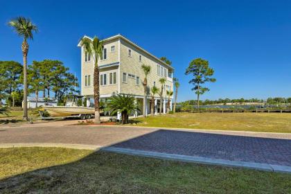 Riverfront Carrabelle Home with Furnished Patio! - image 14