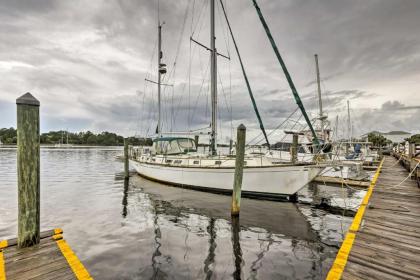 Carrabelle Home Near River White-Sand Beach and DT! - image 5