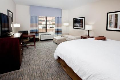 Hampton Inn & Suites Chapel Hill/Carrboro - image 14