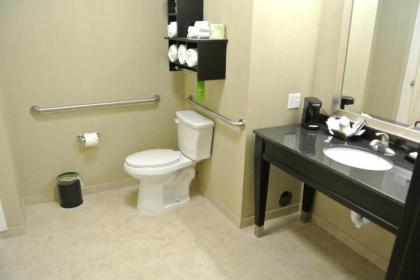 Hampton Inn Carrizo Springs - image 5