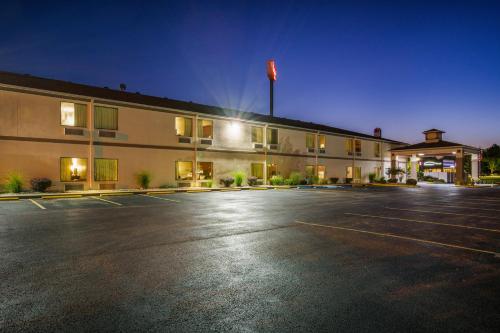 Red Roof Inn Carrollton - image 5