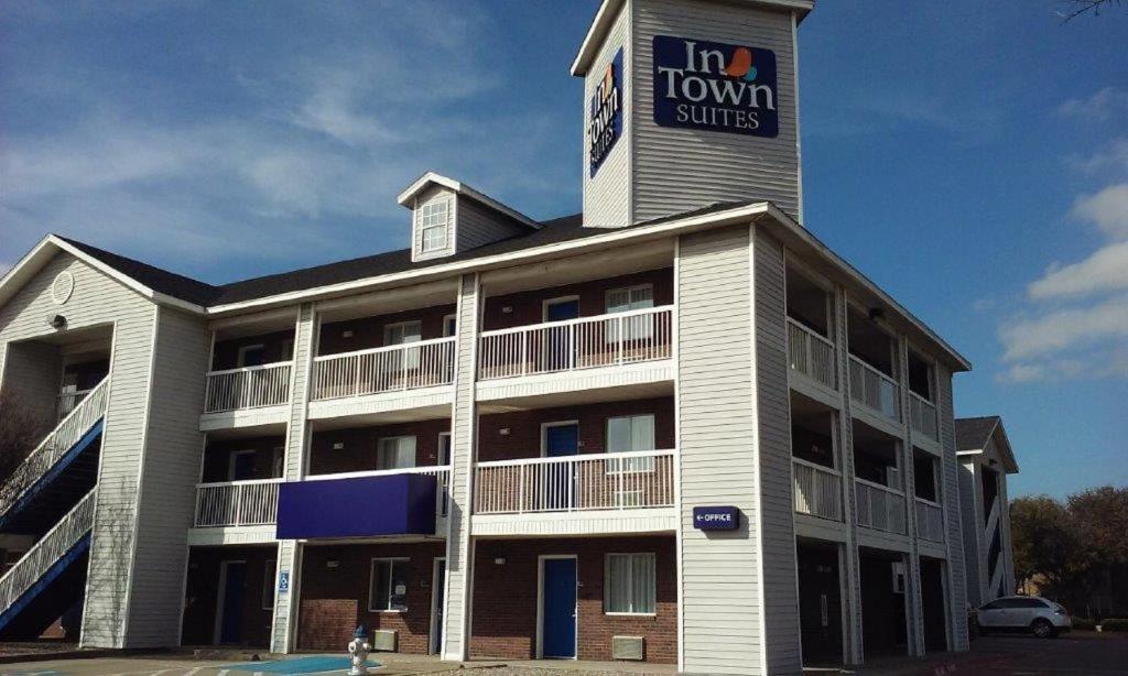 InTown Suites Extended Stay Carrollton TX – West Trinity Mills - image 2