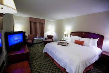 Hampton Inn Carrollton - image 7