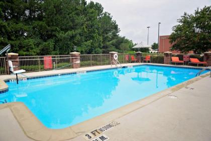 Best Western Plus Carrollton Hotel - image 9