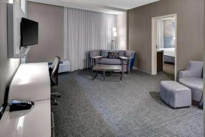 Courtyard by Marriott Carrollton - image 6