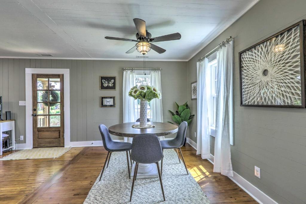 Chic Carrollton Cottage with Updated Interior! - image 7