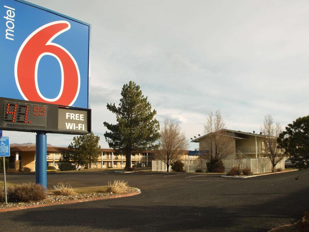 Motel 6-Carson City NV - main image