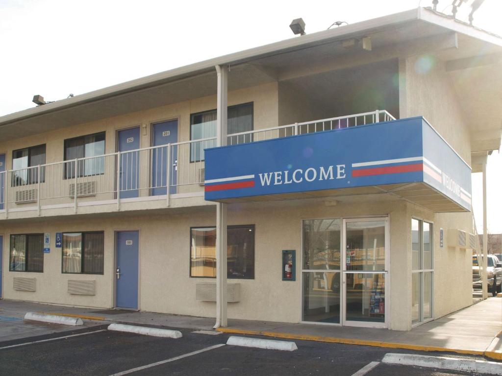 Motel 6-Carson City NV - image 4