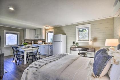 Scenic Studio with Loft and View of the Columbia River - image 13