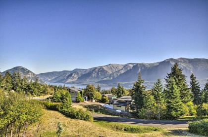 Scenic Studio with Loft and View of the Columbia River - image 4