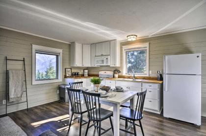 Scenic Studio with Loft and View of the Columbia River - image 8