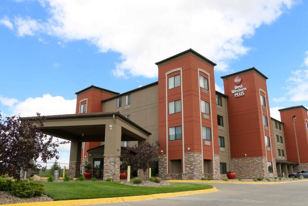 Best Western Plus Omaha Airport Inn - main image