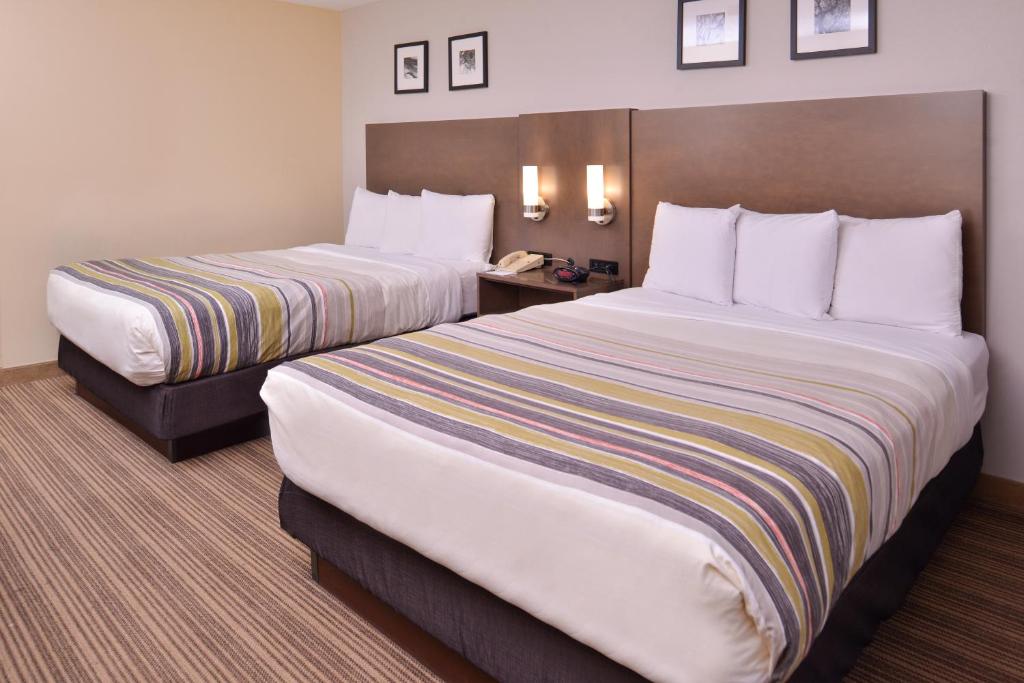 Country Inn & Suites by Radisson Omaha Airport IA - image 7