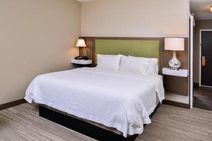 Hampton Inn By Hilton Omaha Airport Ia - image 14