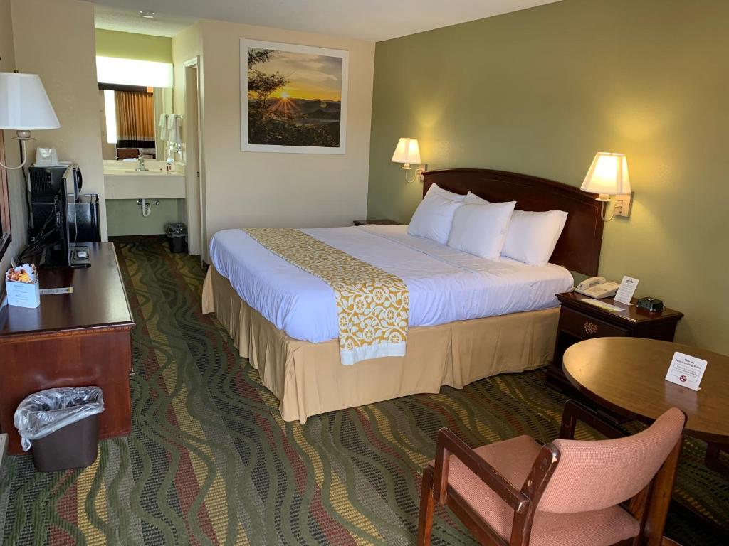 Days Inn by Wyndham Cartersville - image 7