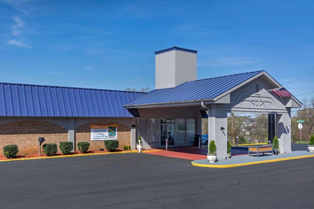 Quality Inn & Suites - main image