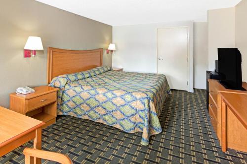 Knights Inn Cartersville - image 6