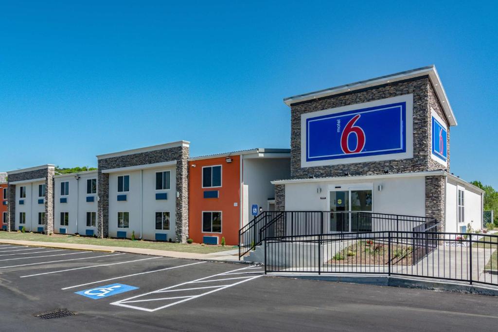 Motel 6-White GA - Cartersville - main image